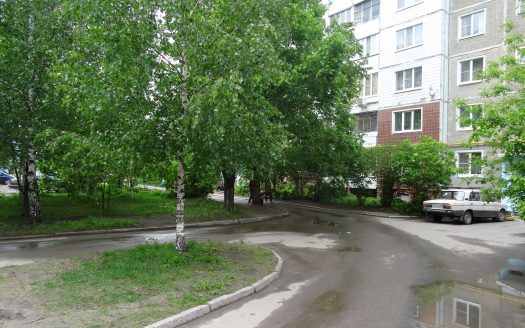 1УП у кинотеатра «Лодзь». ул. 3-я Полетная, д.3