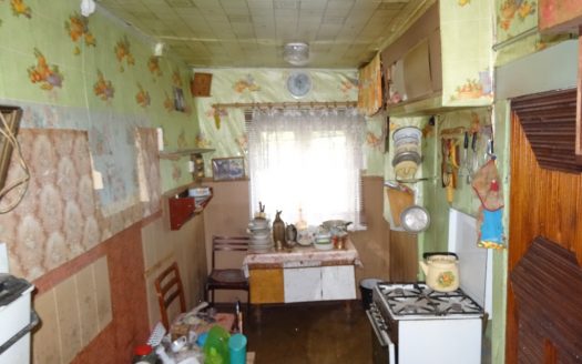 Часть дома с земельным участком на Лежневской