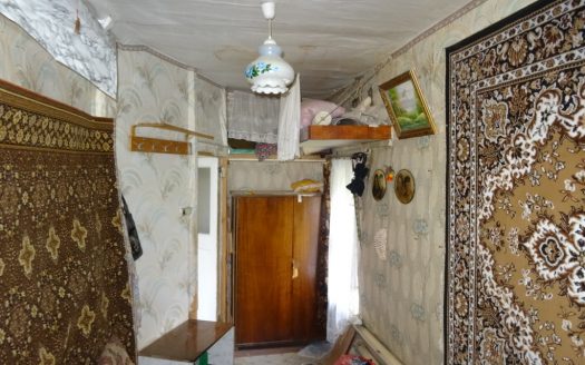Часть дома с земельным участком на Лежневской
