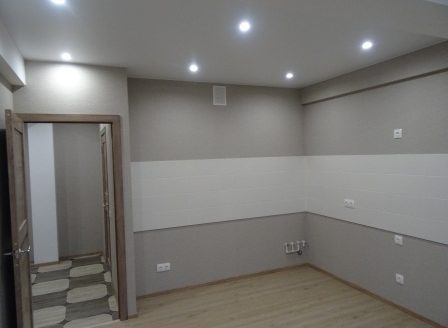 Двухкомнатная квартира индивидуальной планировки в центральной части города