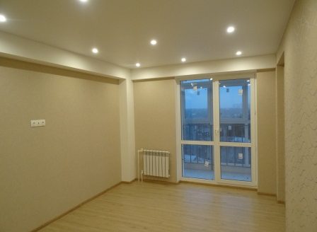 Двухкомнатная квартира индивидуальной планировки в центральной части города